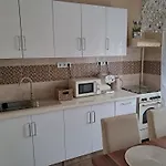 Erna Apartamento *